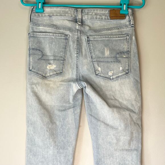 American Eagle Light Acid Wash Distressed 360° Next Level Stretch Jegging Sz 2 - Picture 7 of 12